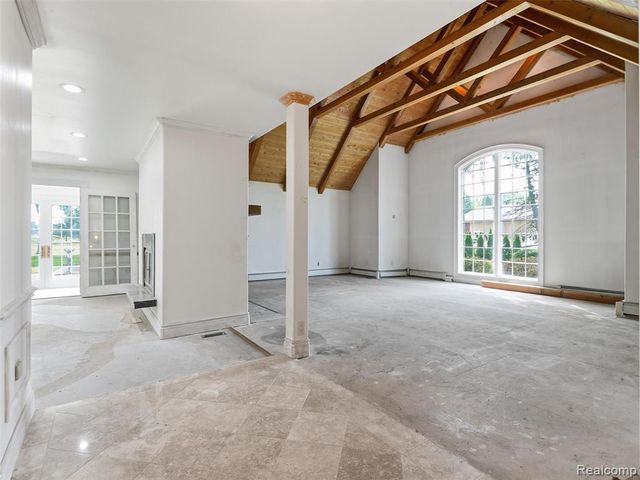 61400 Romeo Plank Road, Ray, MI 48096