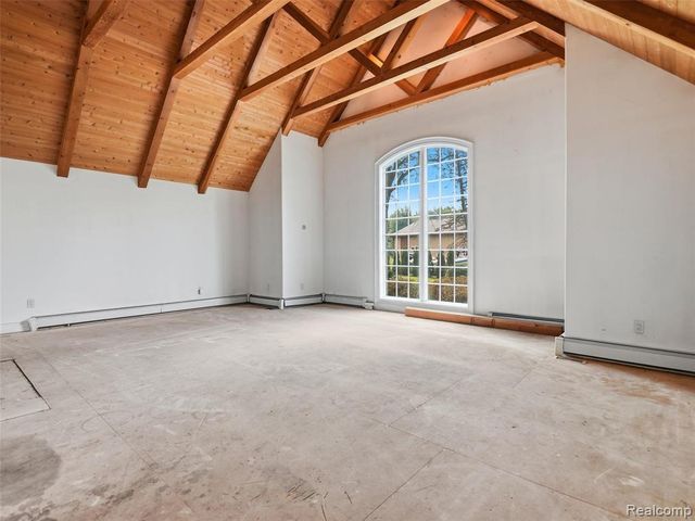 61400 Romeo Plank Road, Ray, MI 48096