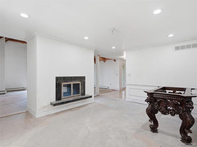61400 Romeo Plank Road, Ray, MI 48096