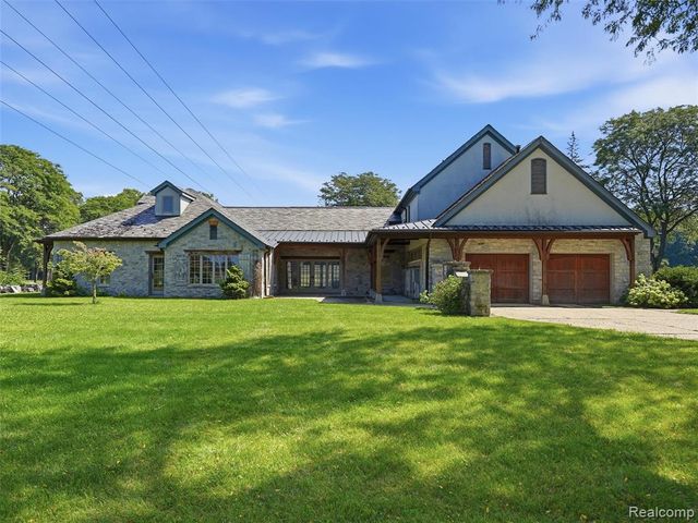 61400 Romeo Plank Road, Ray, MI 48096