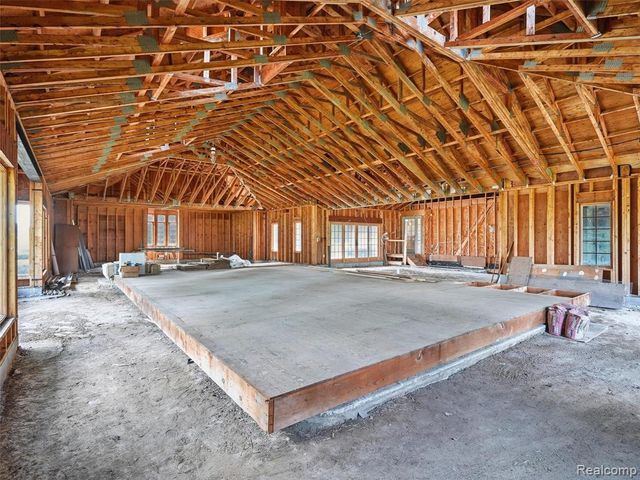 61400 Romeo Plank Road, Ray, MI 48096