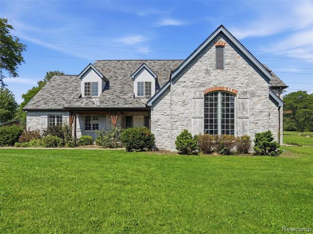 61400 Romeo Plank Road, Ray, MI 48096