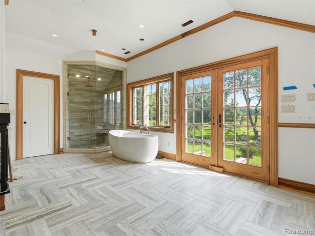 61400 Romeo Plank Road, Ray, MI 48096