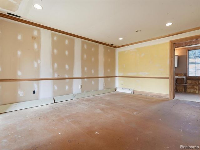 61400 Romeo Plank Road, Ray, MI 48096