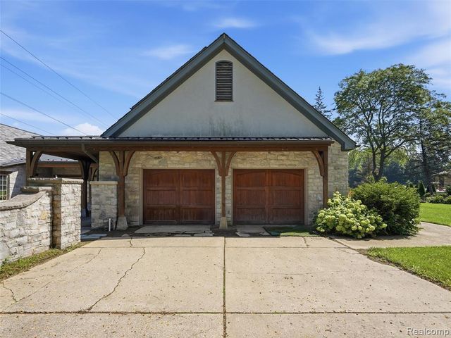 61400 Romeo Plank Road, Ray, MI 48096