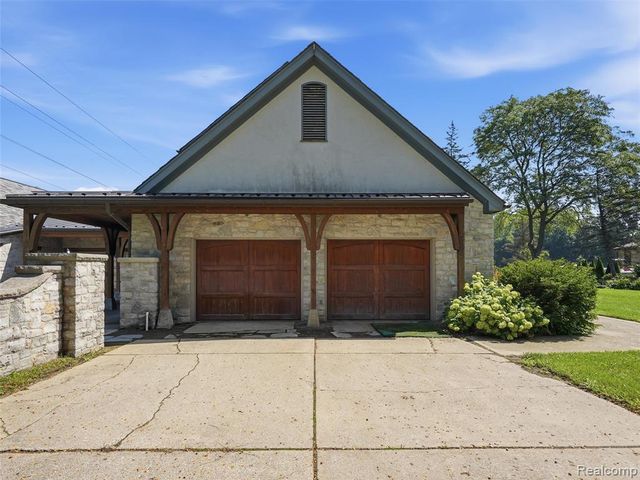 61400 Romeo Plank Road, Ray, MI 48096