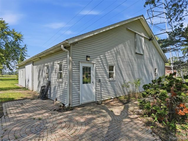 61400 Romeo Plank Road, Ray, MI 48096