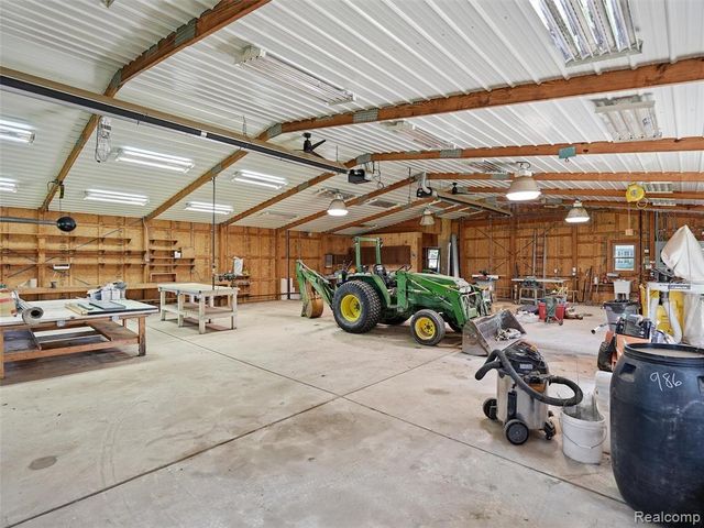 61400 Romeo Plank Road, Ray, MI 48096