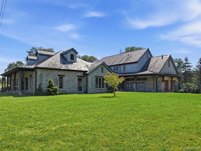 61400 Romeo Plank Road, Ray, MI 48096