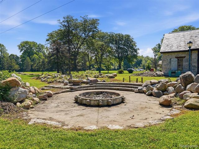 61400 Romeo Plank Road, Ray, MI 48096
