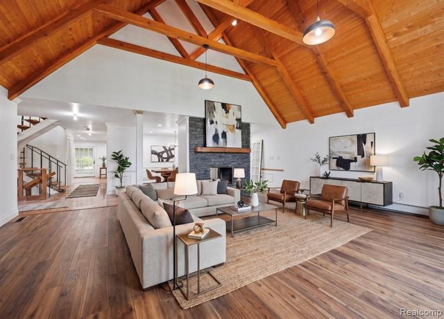 61400 Romeo Plank Road, Ray, MI 48096