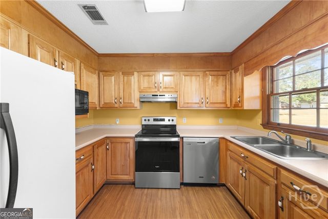 802 Maple Drive, Statesboro, GA 30461
