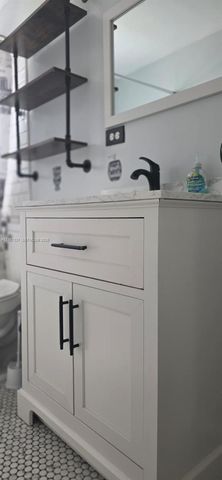 5900 Atlanta St, Hollywood, FL 33021