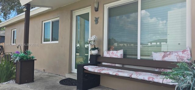 5900 Atlanta St, Hollywood, FL 33021