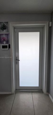 5900 Atlanta St, Hollywood, FL 33021