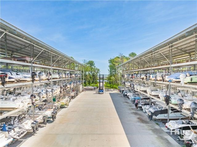 238 Chatham Lane, Richmond Hill, GA 31324