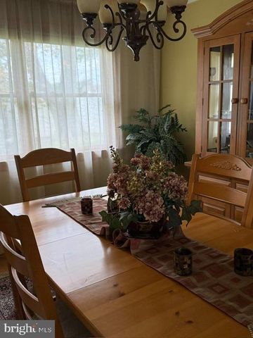 1549 BARNSWALLOW DR, Bensalem, PA 19020