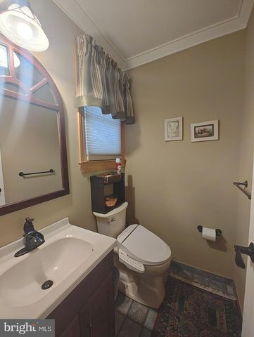 1549 BARNSWALLOW DR, Bensalem, PA 19020