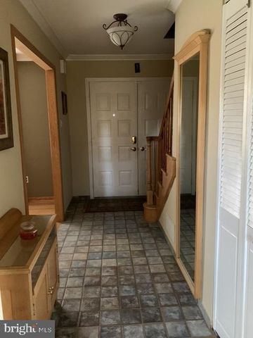 1549 BARNSWALLOW DR, Bensalem, PA 19020
