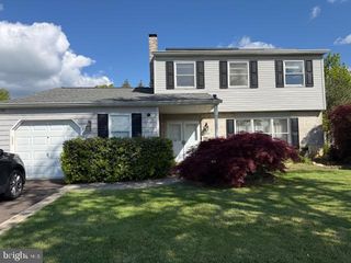 1549 BARNSWALLOW DR, Bensalem, PA 19020