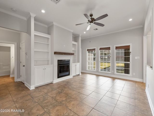 100 Bull Run Circle, Broussard, LA 70518