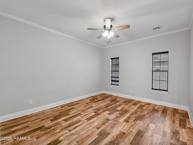 100 Bull Run Circle, Broussard, LA 70518