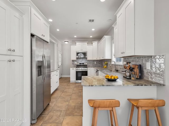 100 Bull Run Circle, Broussard, LA 70518