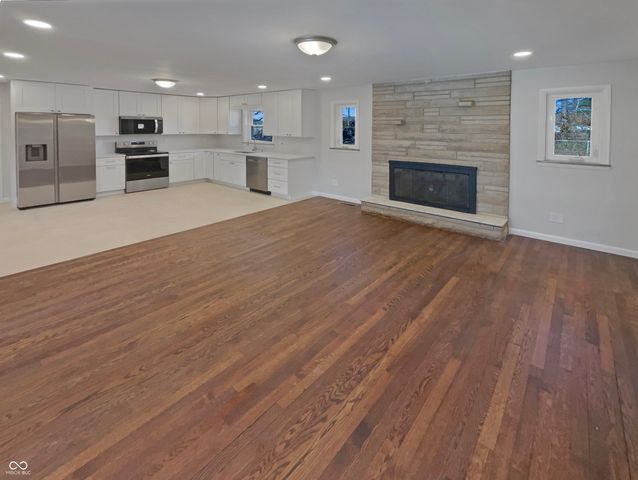 5530 Skyridge Drive, Indianapolis, IN 46250