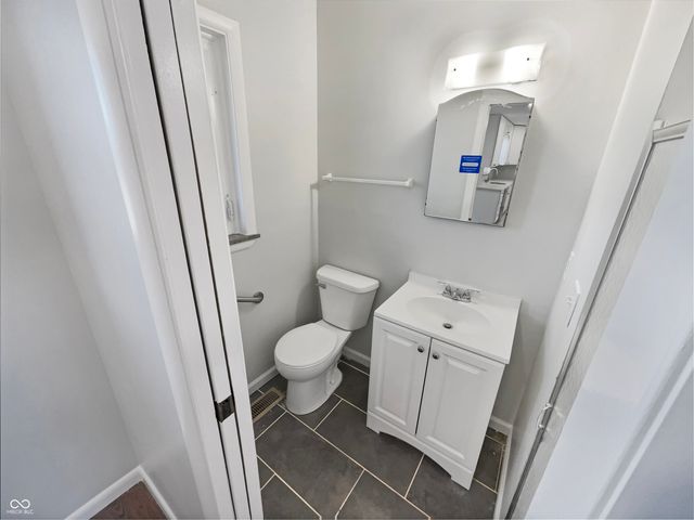 5530 Skyridge Drive, Indianapolis, IN 46250