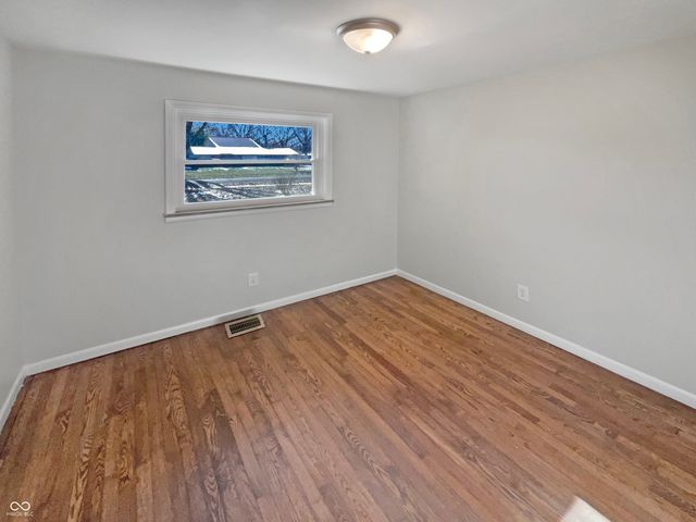 5530 Skyridge Drive, Indianapolis, IN 46250