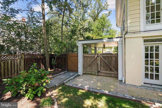 32 W IRVING ST, Chevy Chase, MD 20815