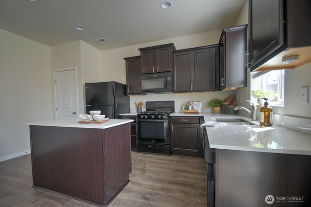 18936 112th Avenue Ct E, Puyallup, WA 98374