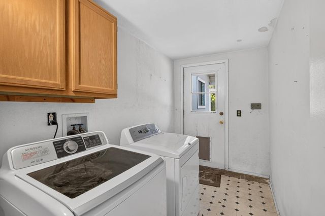 1220 Palm Ave, Roseville, CA 95661