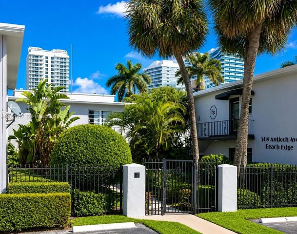 508 Antioch Avenue 16, Fort Lauderdale, FL 33304