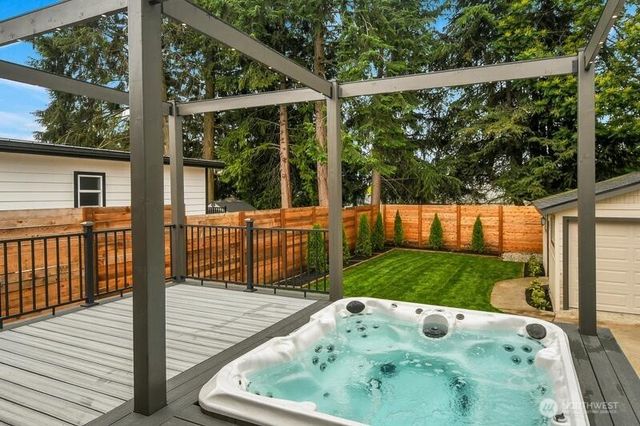 13427 5th Avenue SW, Burien, WA 98146
