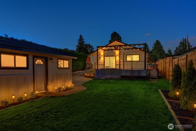 13427 5th Avenue SW, Burien, WA 98146