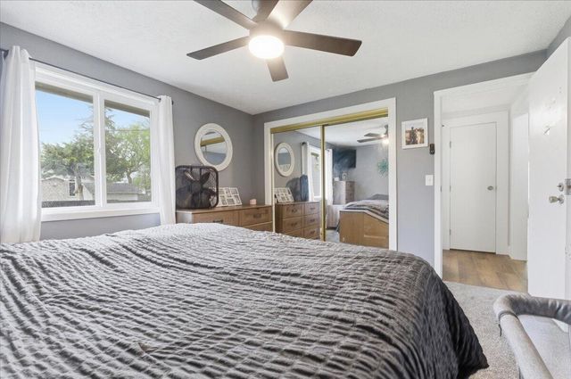 4048 AVENUE E, Council Bluffs, IA 51501