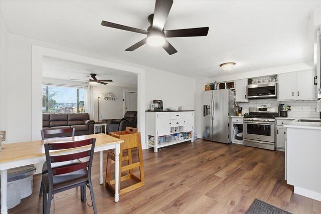 4048 AVENUE E, Council Bluffs, IA 51501