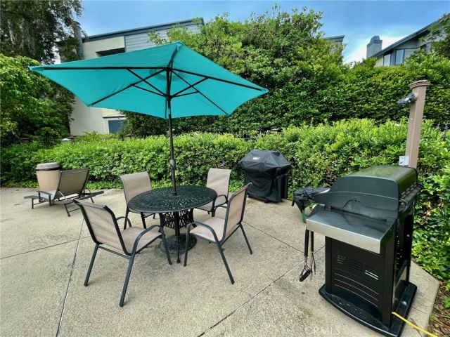8840 Villa La Jolla Drive 220, La Jolla, CA 92037
