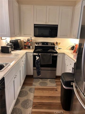 8840 Villa La Jolla Drive 220, La Jolla, CA 92037