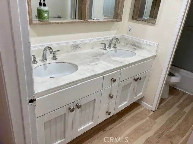 8840 Villa La Jolla Drive 220, La Jolla, CA 92037