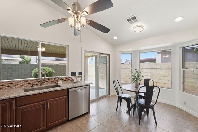 23642 N 36TH Drive, Glendale, AZ 85310