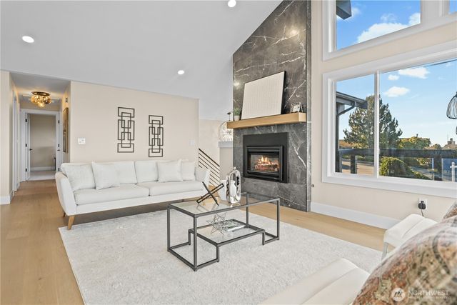 28624 8th Place S, Federal Way, WA 98003