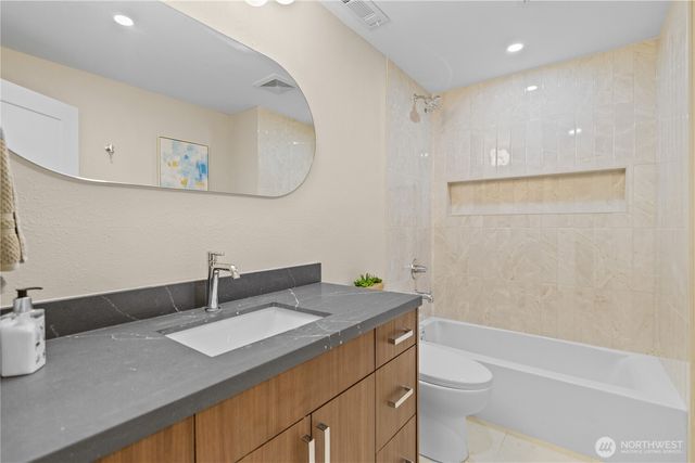 28624 8th Place S, Federal Way, WA 98003