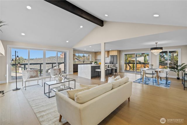 28624 8th Place S, Federal Way, WA 98003