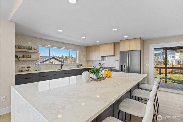 28624 8th Place S, Federal Way, WA 98003