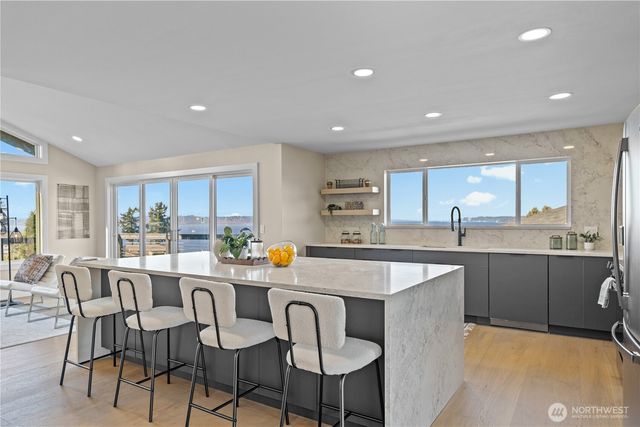 28624 8th Place S, Federal Way, WA 98003