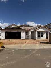 5353 S SHOREBREAK DR, Washington, UT 84780