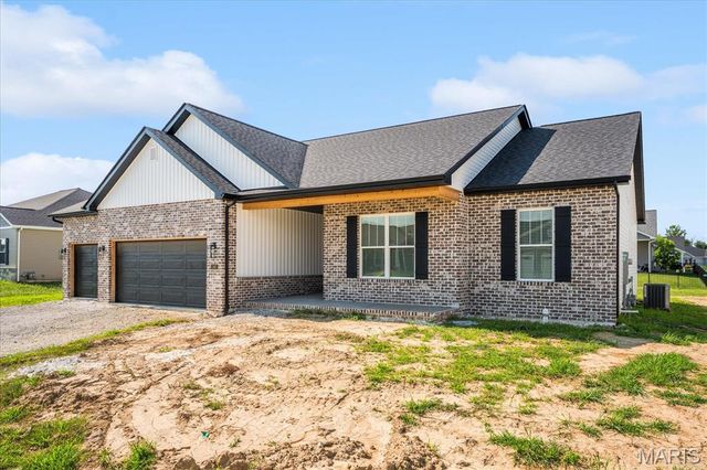 1365 Dove Hollow Court, O'fallon, IL 62269
