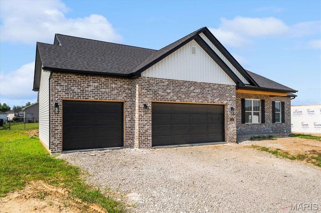 1365 Dove Hollow Court, O'fallon, IL 62269
